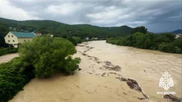 Unwetter haben im Kreis Tuapse in der Region Krasnodar zu &Uuml;berschwemmungen gef&uuml;hrt. (Handout) - &copy; -/Russian Emergencies Ministry/dpa