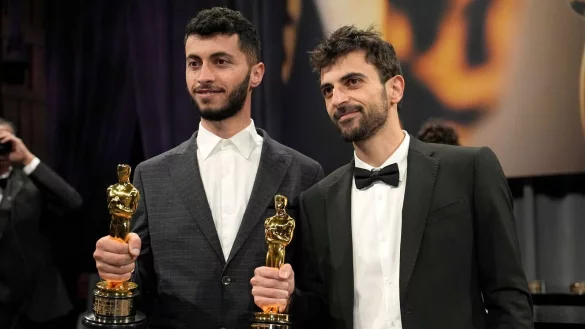 Gewinner des Preises für "No Other Land". - © John Locher/Invision/AP/dpa