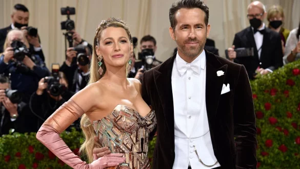 Das Schauspieler-Ehepaar Blake Lively und Ryan Reynolds wurde von ihrem Kollegen Justin Baldoni wegen Verleumdung verklagt. (Archivbild) - © Evan Agostini/Invision/AP/dpa