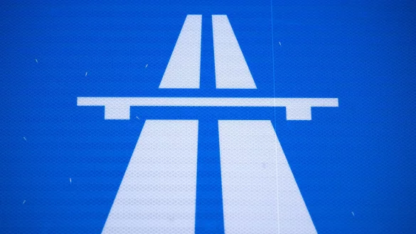 Noch mal rund 27 Millionen muss der Bund f&uuml;r die gescheiterte Pkw-Maut bezahlen. (Symbolbild) - &copy; Hendrik Schmidt/dpa