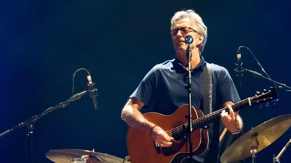 Ab April ist Eric Clapton wieder auf Tournee. Deutschland-Konzerte sind vorerst nicht geplant. (Archivbild) - © picture alliance / dpa