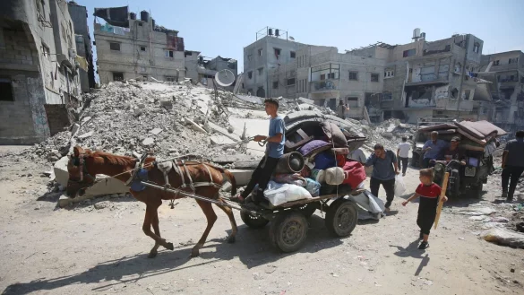 Israel plant die militärische Einnahme der Stadt Gaza im Norden. - © Omar Ashtawy/APA Images via ZUMA Press Wire/dpa