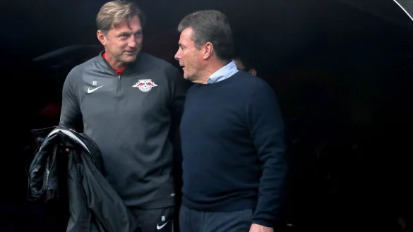 Die beiden ältesten Trainer der Bundesliga: Ralph Hasenhüttl und Dieter Hecking. - © picture alliance / Jan Woitas/dpa-Zentralbild/dpa