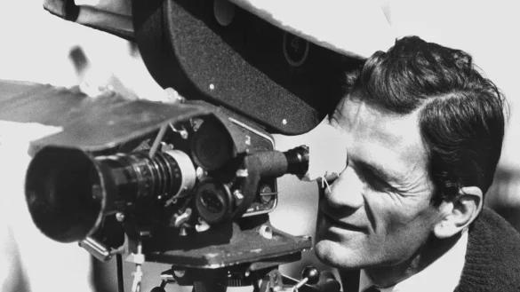 Der italienische Filmregisseur Pier Paolo Pasolini in den 60er Jahren bei Dreharbeiten - sein Film &laquo;Die 120 Tage von Sodom&raquo; wird 1975 zu einem der gr&ouml;&szlig;ten Skandale der Kinogeschichte. - &copy; UPI/dpa