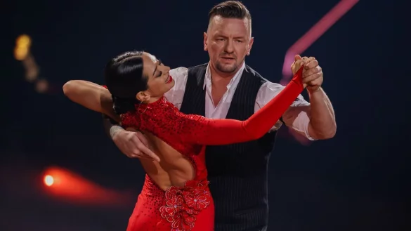 Sänger Ben Zucker ist bei «Let\'s Dance» ausgeschieden. (Archivbild) - © Rolf Vennenbernd/dpa