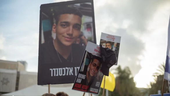 Der im Mai von der Terrororganisation Hamas nach 584 Tagen als Geisel im Gazastreifen freigelassene Israeli Edan Alexander hat angek&uuml;ndigt, erw wolle erneut in die Armee eintreten. - &copy; Ilia Yefimovich/dpa