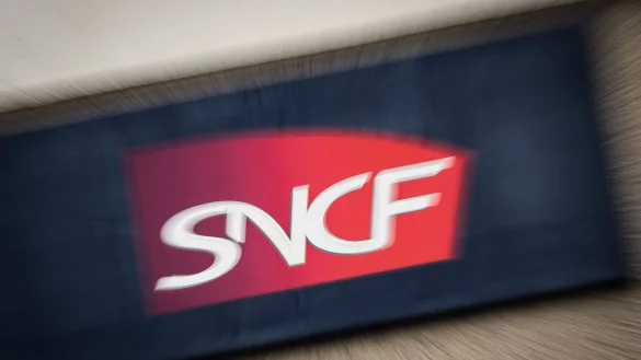 Bei der franz&ouml;sischen Eisenbahngesellschaft SNCF wird bisher abgefragt, ob jemand &laquo;Herr&raquo; oder &laquo;Frau&raquo; ist. (Archivbild) - &copy; Loic Venance/AFP/dpa