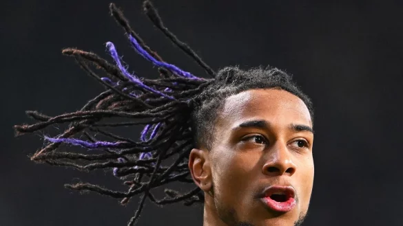 Schoss die Bayern in Glasgow in Führung: Michael Olise. - © Sven Hoppe/dpa