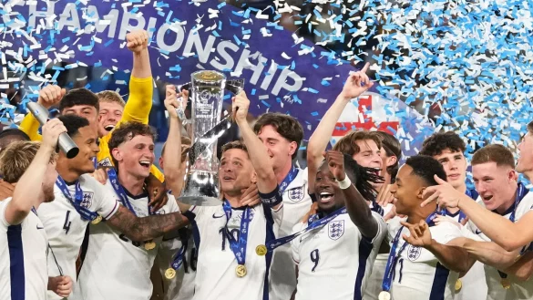 Riesenjubel bei den Engl&auml;ndern. - &copy; Petr David Josek/AP/dpa