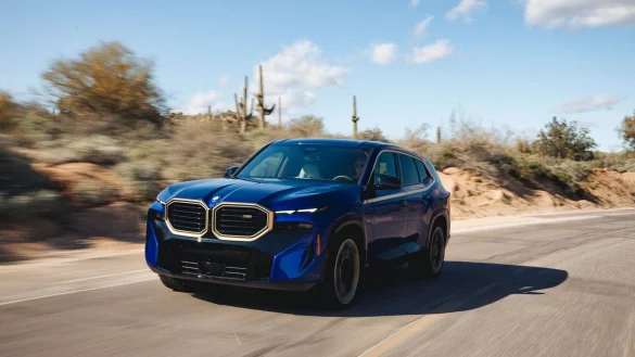 Keine Bescheidenheit: Der BMW XM hat nicht nur ein ziemlich großes Format, sondern mit insgesamt 653 PS auch ein enormes Kraftpotenzial. - © Bayerische Motoren Werke AG/dpa-mag