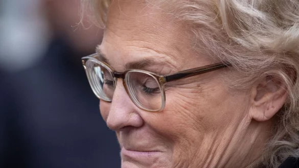 Verteidigungsministerin Christine Lambrecht (SPD) tritt zur&uuml;ck. - &copy; Jens B&uuml;ttner/dpa