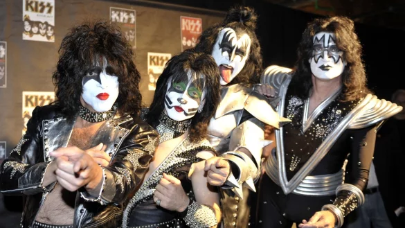 Paul Stanley, Eric Singer, Gene Simmons und Tommy Thayer (l-r) von Kiss 2008 in Oberhausen. - &copy; Achim Scheidemann/dpa