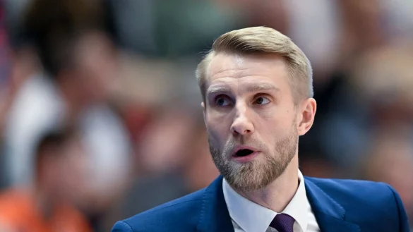 Coach Tuomas Iisalo und die Telekom Baskets Bonn mussten sich erstmals seit dem 15. Januar geschlagen geben. - &copy; Hendrik Schmidt/dpa