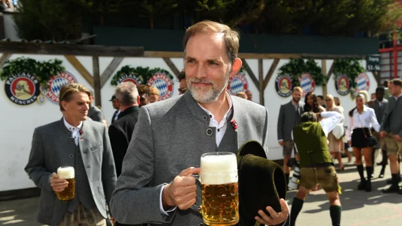 Bayern-Trainer Thomas Tuchel auf dem Oktoberfest. - &copy; Felix H&ouml;rhager/dpa
