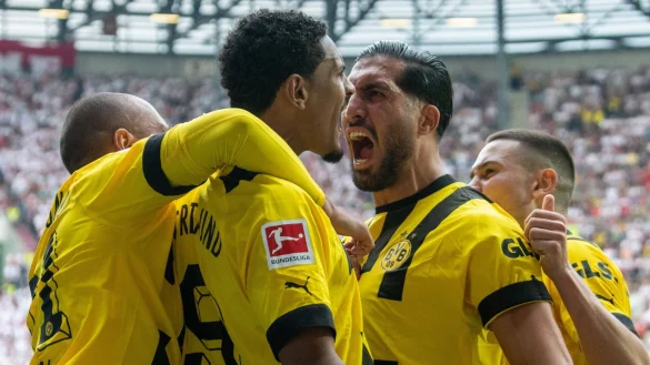 Der BVB nutzt den Patzer der Bayern und &uuml;bernimmt die Tabellenf&uuml;hrung. - &copy; Stefan Puchner/dpa