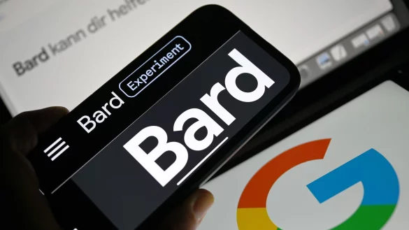 Mit Bard kontert Google den Erfolg des Textroboters ChatGPT des Start-ups OpenAI. - &copy; Arne Dedert/dpa