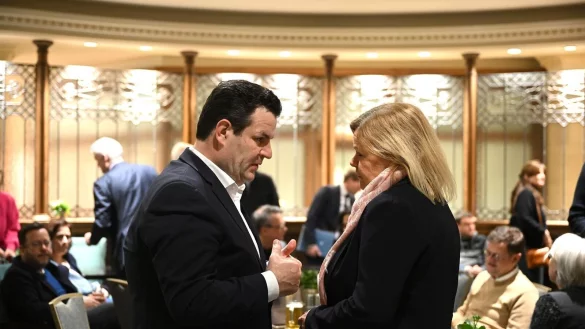 Arbeitsminister Hubertus Heil und Innenministerin Nancy Faeser sind in Kanada, um sich &uuml;ber das dortige Einwanderungsrecht zu informieren. - &copy; Britta Pedersen/dpa