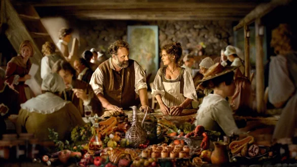 Der begnadete Koch Pierre Manceron (Gregory Gadebois) bildet die geheimnisvolle Louise (Isabelle Carre) aus. - &copy; Jerome Prebois/ARD Degeto/Neue Visionen Filmverleih/dpa