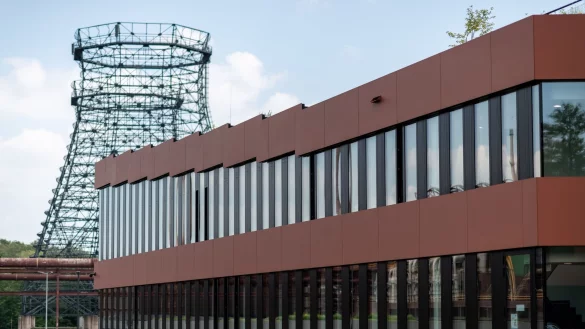 Der Sitz der RAG-Stiftung befindet sich auf dem Gelände der Zeche Zollverein in Essen. - © Fabian Strauch/dpa