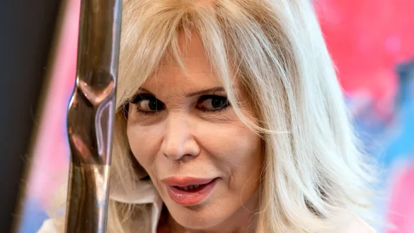 Malerin, Musikerin, Muse, Model, Moderatorin - Ikone der Pop-Kultur: Amanda Lear. - &copy; picture alliance / dpa