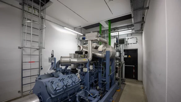 Eine eingebaute W&auml;rmepumpe auf dem Gel&auml;nde der Fernheizwerk Neuk&ouml;lln AG. - &copy; Hannes P. Albert/dpa