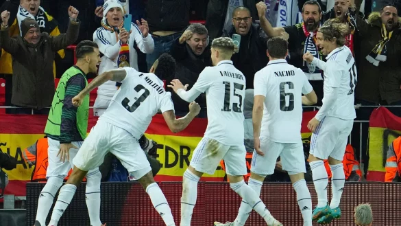 Real Madrid setzte sich in Liverpool nach 0:2-R&uuml;ckstand noch mit 5:2 durch. - &copy; Jon Super/AP/dpa