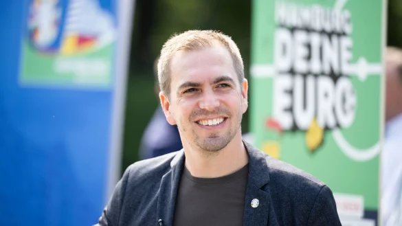 Aus Sicht von Philipp Lahm ist es entscheidend, dass der neue Bundestrainer schnell einen Spielstil entwickelt. - &copy; Daniel Reinhardt/dpa