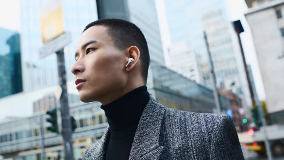 Bis zu 39 Stunden Freiheit von der Steckdose verspricht Oneplus mit den Buds Pro 2. An diesen Wert komnt man aber h&ouml;chstens heran, wenn man die Ohrh&ouml;rer &uuml;ber den Akku im Etui nachl&auml;dt und die Ger&auml;uschunterdr&uuml;ckung aus l&auml;sst. - &copy; OnePlus/dpa-tmn/Handout