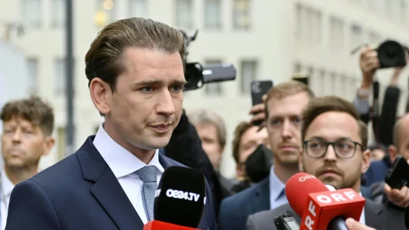 Es war eine rasante Kanzlerschaft des Österreichs. Gleich drei Dokumentationen beleuchte nun auf kontroverse Art die Karriere von Sebastian Kurz. (Archivbild) - © Herbert Neubauer/APA/dpa