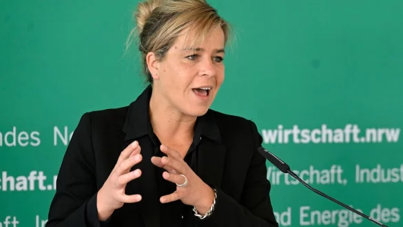 Mona Neubaur, Wirtschaftsministerin von Nordrhein-Westfalen. - &copy; Roberto Pfeil/dpa