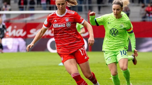 Magenta zeigt erstmals am letzten Spieltag eine Konferenz bei den Frauen. - © Christian Kolbert/Bildagentur Kolbert/dpa