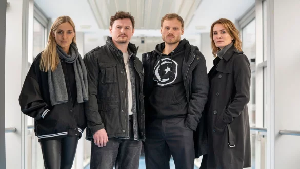 Pia Walther (Annika Blendl, l-r), Christoph Hofherr (Shenja Lacher), Linus Roth (Anton Spieker) und Maike Riem (Anja Kling) sind &laquo;Das Quartett&raquo;. - &copy; Oliver Feist/ZDF/dpa