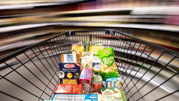 Bei jedem Produkt im Korb unterschiedlich: der Preiszuwachs. - &copy; Fabian Sommer/dpa/dpa-tmn