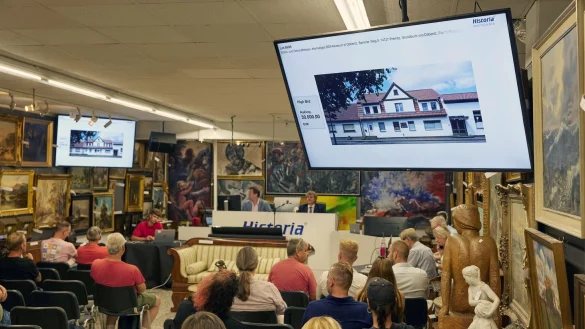 Im Auktionshaus Historia wird die komplette Sammlung des DDR-Museums D&ouml;beritz versteigert. - &copy; Joerg Carstensen/dpa
