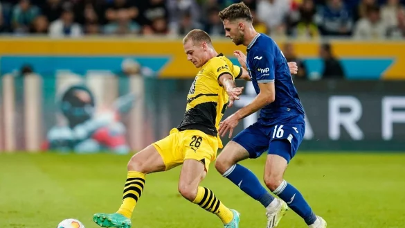 Der BVB sichert sich mit dem Sieg zumindest &uuml;ber Nacht die Tabellenf&uuml;hrung. - &copy; Uwe Anspach/dpa