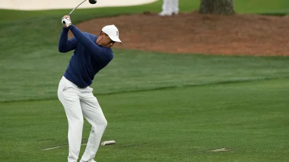 Der US-Amerikaner Tiger Woods trainiert im Augusta National Golf Club. Er geh&ouml;rt in diesem Jahr nicht zu den Favoriten auf den Titel. - &copy; Charlie Riedel/AP