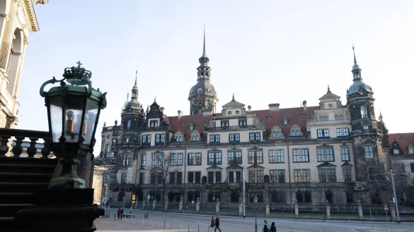 Das Residenzschloss mit dem Gr&uuml;nen Gew&ouml;lbe in Dresden, Ort eines spektakul&auml;ren Juwelendiebstahls. - &copy; Sebastian Kahnert/dpa