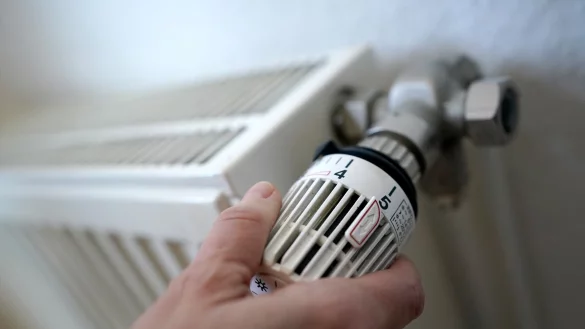 Der Kompromiss der Ampel-Koalition sieht vor, dass ab dem 1. Januar 2024 jede neu eingebaute Heizung zu 65 Prozent mit erneuerbaren Energien betrieben werden muss. Es soll aber Ausnahmen, &Uuml;bergangsfristen und eine umfassende F&ouml;rderung geben. - &copy; Marcus Brandt/dpa