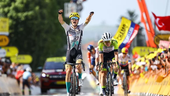 Pello Bilbao Lopez vom Team Bahrain-Victorious gewann die 10. Etappe vor Georg Zimmermann. - © David Pintens/Belga/dpa