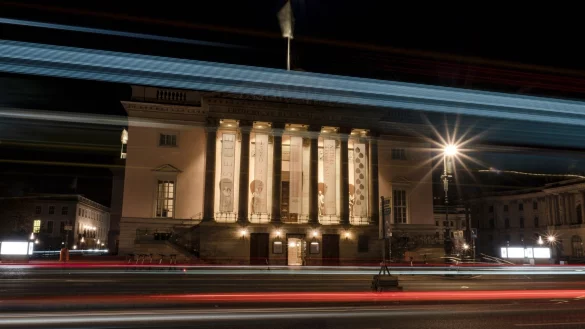 Mit der Spielzeit 2023/24 beginnt f&uuml;r die Berliner Staatsoper Unter den Linden eine neue Zeitrechnung. - &copy; Paul Zinken/dpa