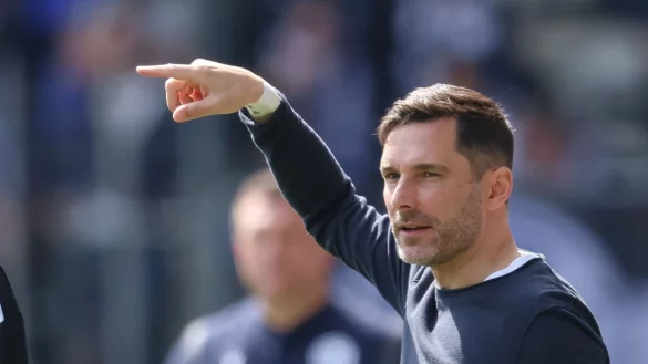 Genie&szlig;t weiter das volle Vertrauen von Hannover 96: Trainer Stefan Leitl. - &copy; Friso Gentsch/dpa