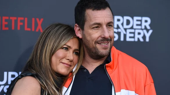 Jennifer Aniston und Adam Sandler sind ab Freitag zusammen im Film &laquo;Murder Mystery 2&raquo; auf Netflix zu sehen. - &copy; Jordan Strauss/Invision/AP/dpa/Archiv