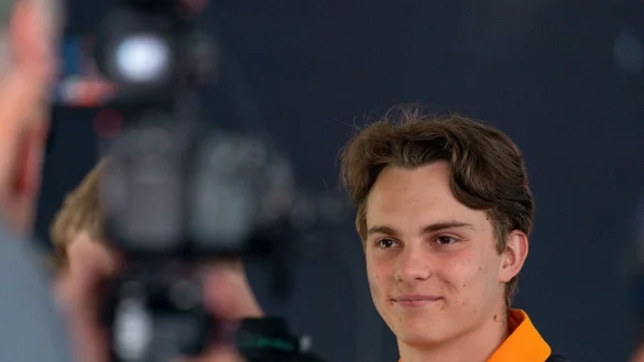 Formel-1-Pilot Oscar Piastri bleibt bei McLaren. - &copy; James Gasperotti/ZUMA Press Wire/dpa
