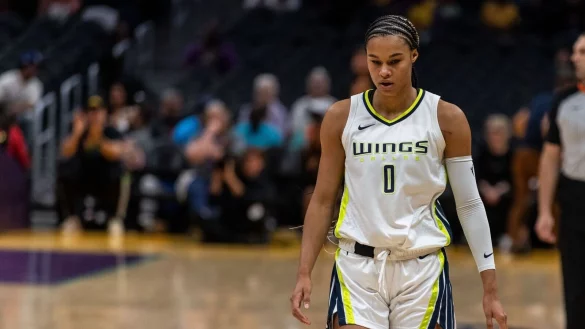 Die deutsche Nationalspielerin Satou Sabally steht mit den Wings vor dem Aus. - © Maximilian Haupt/dpa