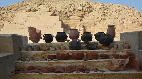 Gef&auml;&szlig;e aus der Balsamierungswerkstatt in Sakkara. - &copy; M. Abdelghaffar/Saqqara Saite Tombs Project, Universit&auml;t T&uuml;bingen/dpa
