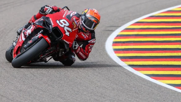 Jonas Folger aus Deutschland vom Gasgas Factory Racing Tech3 Team in Aktion. - &copy; Jan Woitas/dpa