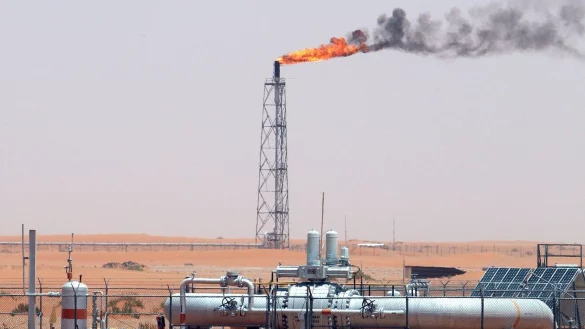 Ein &Ouml;lfeld in Saudi-Arabien. - &copy; Ali Haider/EPA/dpa