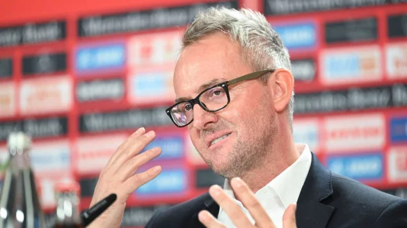 VfB-Vorstandschef Alexander Wehrle ist mit dem Transfersommer der Schwaben zufrieden. - © Bernd Weißbrod/dpa