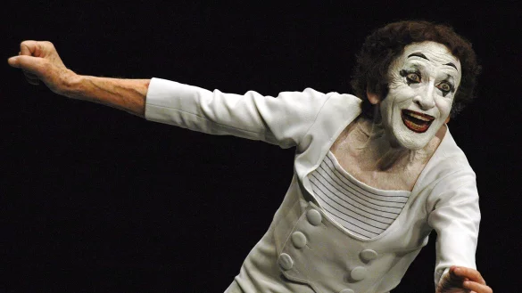 Pantomime Marcel Marceau bei einem Auftritt, - &copy; epa Alejandro Ernesto/EFE/EPA/dpa