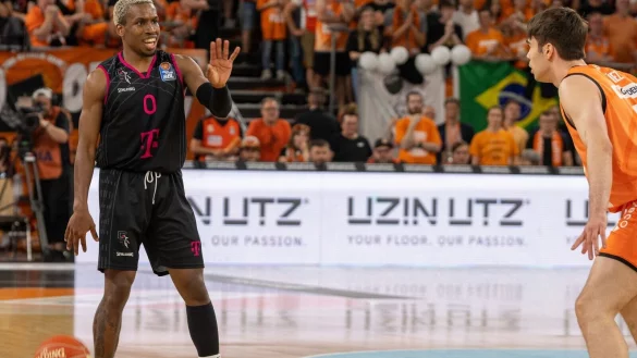 Verl&auml;sst die Telekom Baskets Bonn: Spielmacher T.J. Shorts. - &copy; Stefan Puchner/dpa